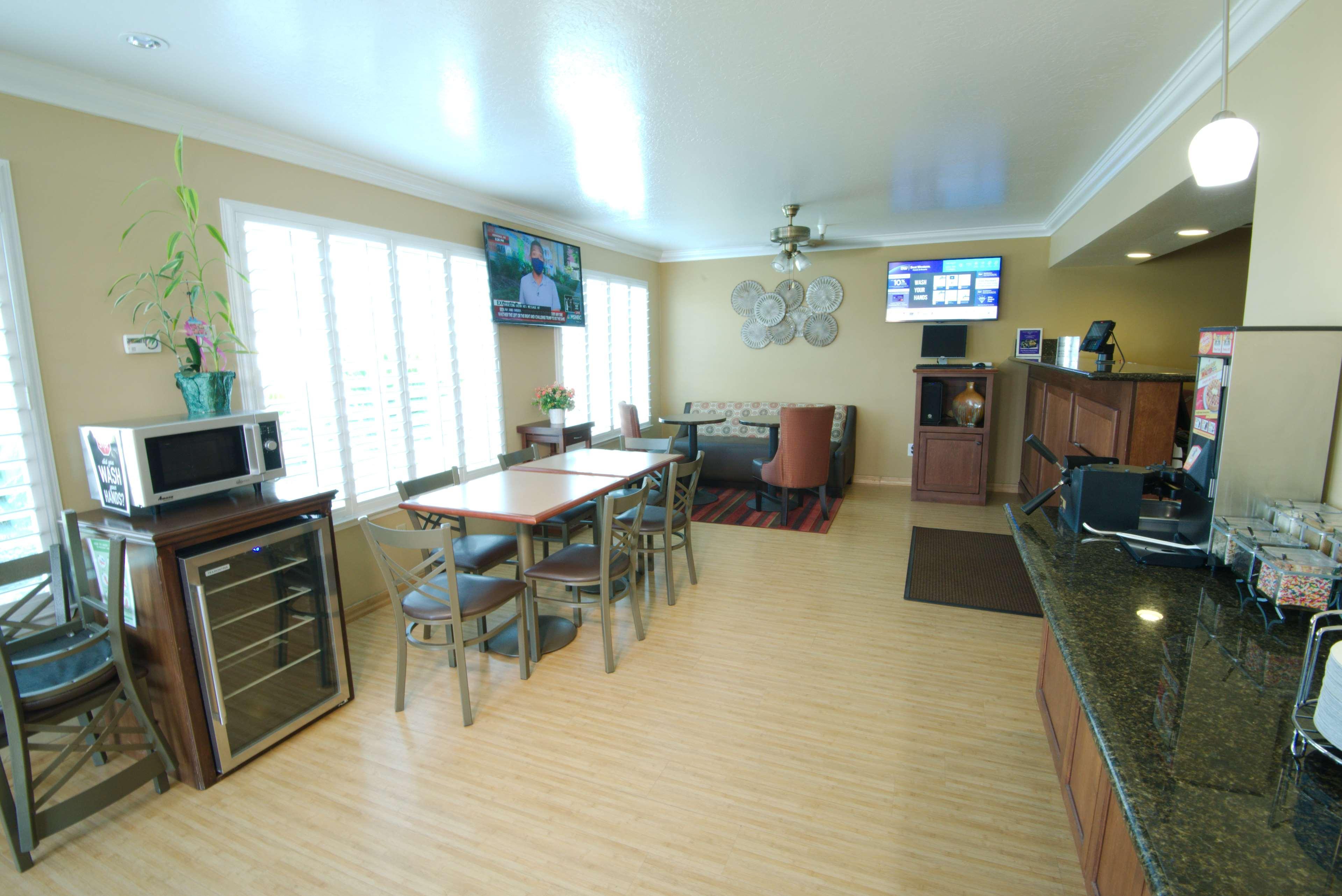 Best Western Hanford Inn Εξωτερικό φωτογραφία