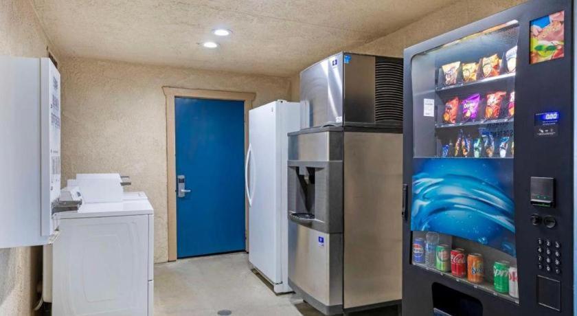 Best Western Hanford Inn Εξωτερικό φωτογραφία