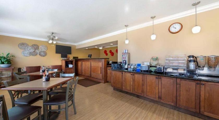 Best Western Hanford Inn Εξωτερικό φωτογραφία